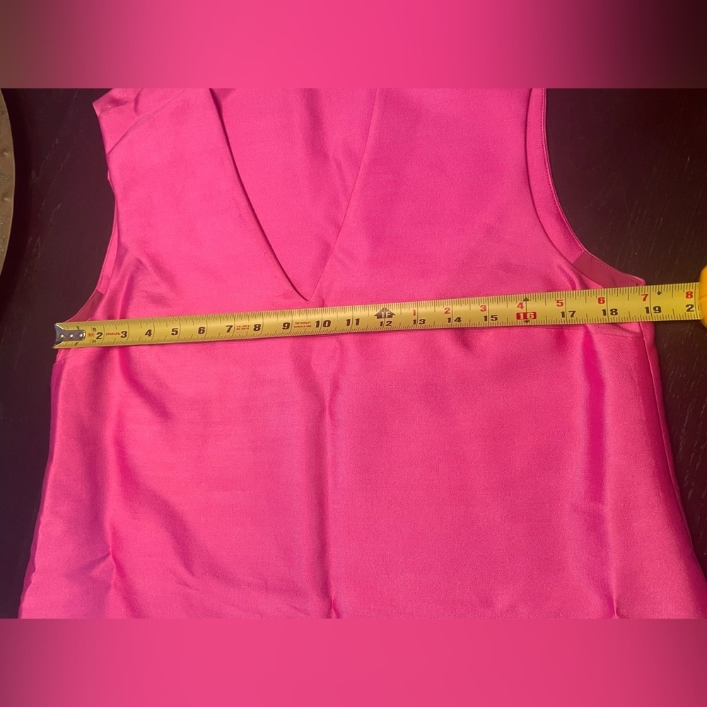 Abbey Glass pink sleeveless dress with crochet hem - Picture 9 of 9